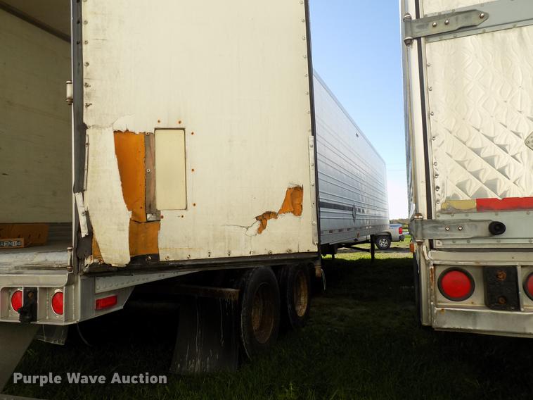 image for item EE9258 2004 Utility refrigerated trailer