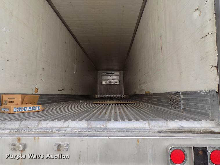 image for item EE9258 2004 Utility refrigerated trailer