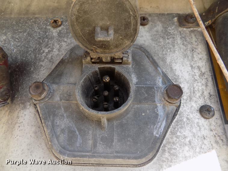 image for item EE9259 2001 Utility VS2R refrigerated van trailer