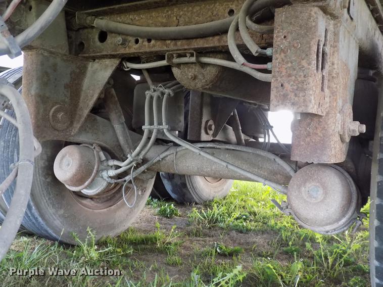 image for item EE9259 2001 Utility VS2R refrigerated van trailer