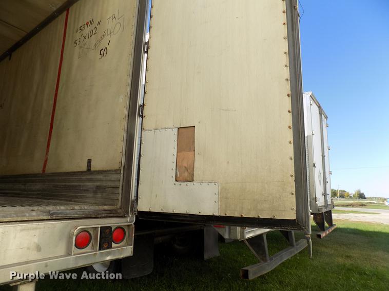 image for item EE9259 2001 Utility VS2R refrigerated van trailer