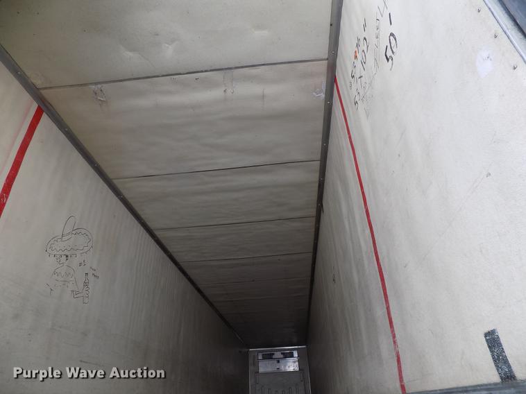 image for item EE9259 2001 Utility VS2R refrigerated van trailer