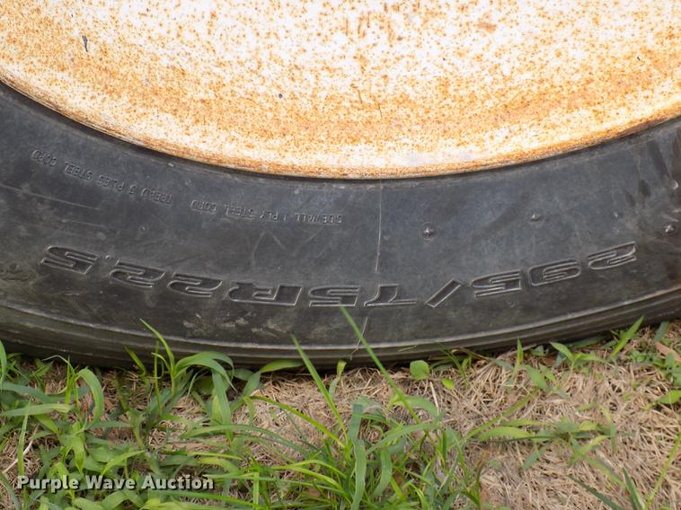 image for item EE9259 2001 Utility VS2R refrigerated van trailer