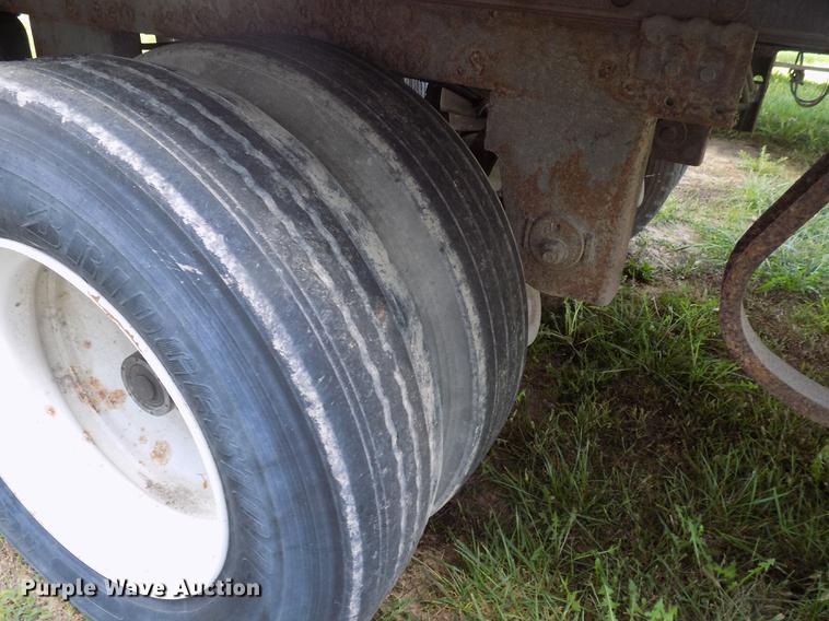 image for item EE9259 2001 Utility VS2R refrigerated van trailer