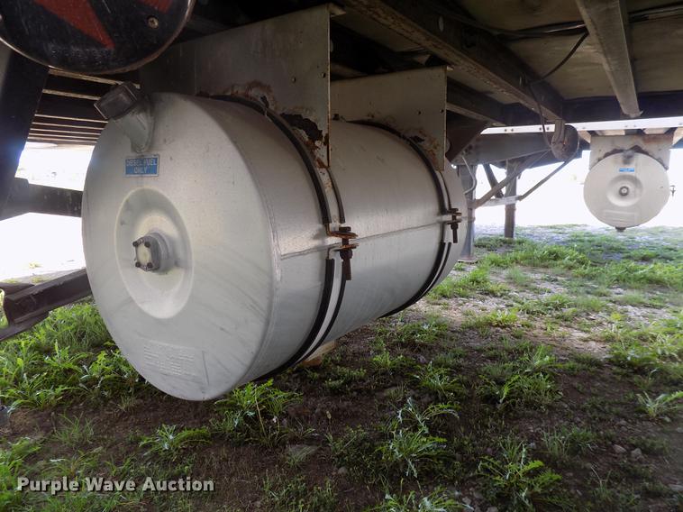 image for item EE9260 1999 Utility refrigerated van trailer