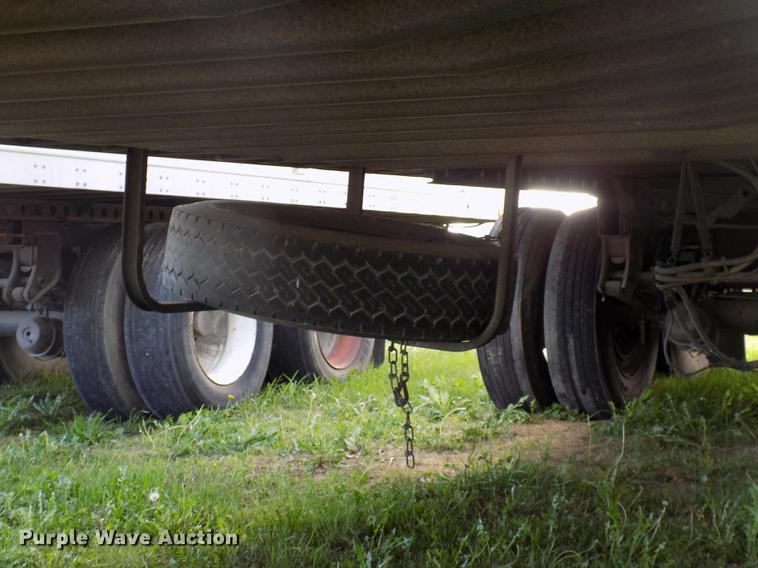 image for item EE9260 1999 Utility refrigerated van trailer