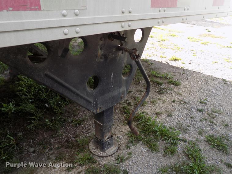 image for item EE9260 1999 Utility refrigerated van trailer