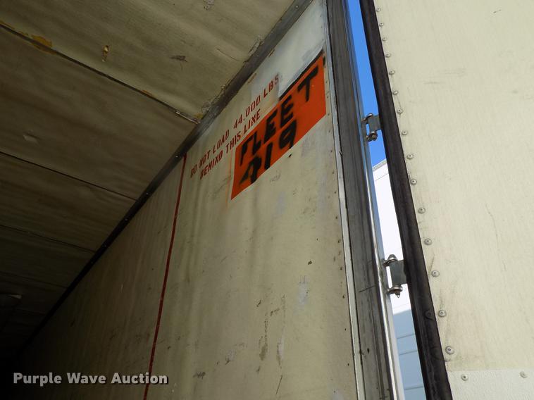 image for item EE9260 1999 Utility refrigerated van trailer