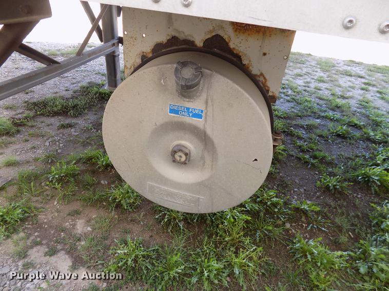 image for item EE9261 2000 Wabash National refrigerated van trailer