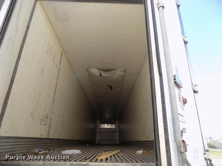 image for item EE9261 2000 Wabash National refrigerated van trailer