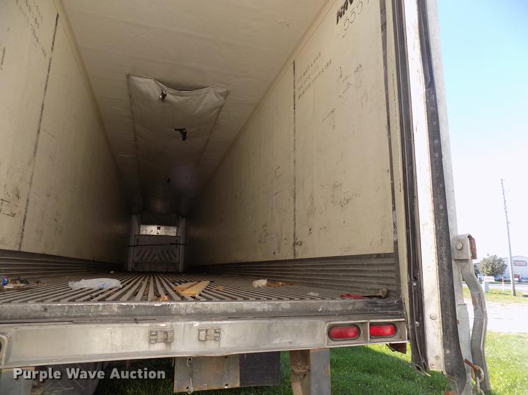 image for item EE9261 2000 Wabash National refrigerated van trailer