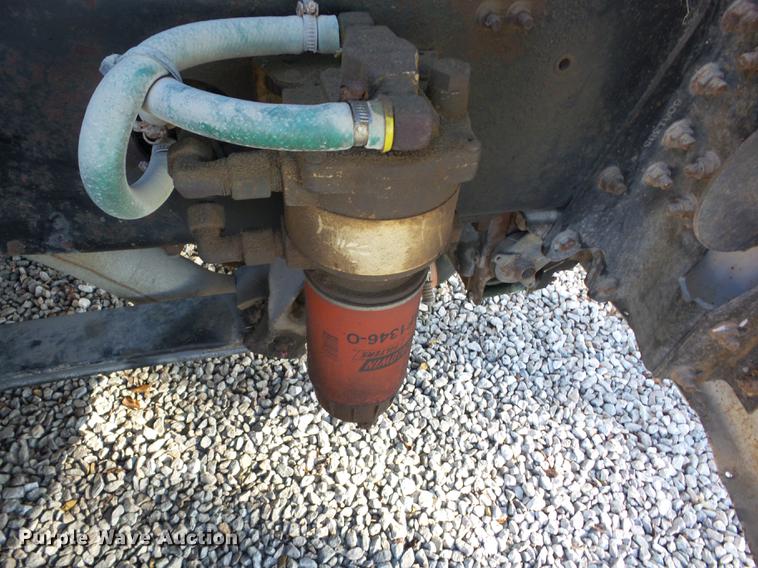 image for item K6339 1998 Volvo VN semi truck