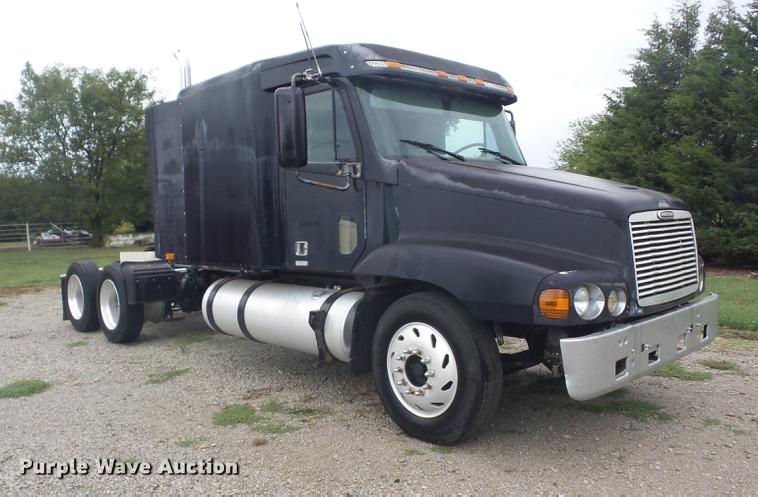 image for item K6362 1997 Freightliner Century Class semi truck