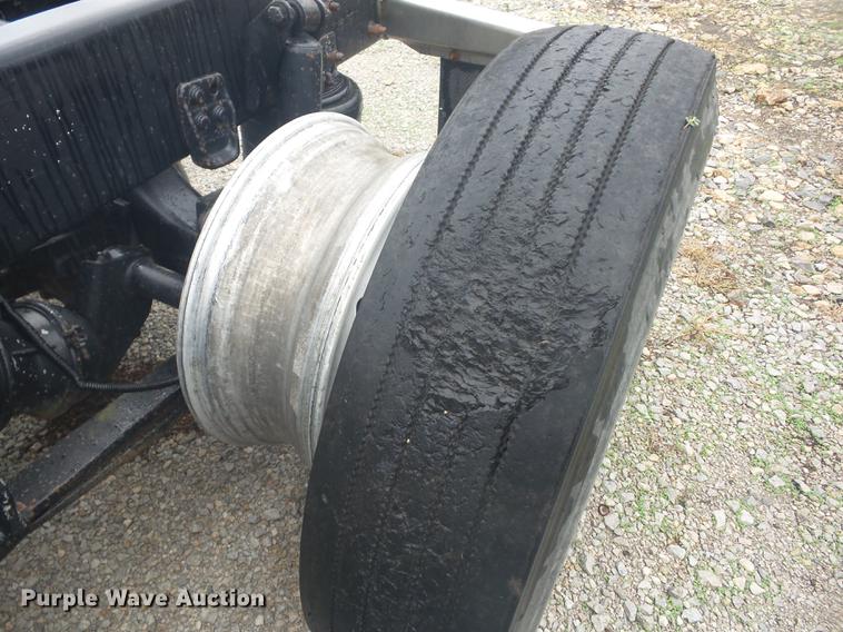 image for item K6362 1997 Freightliner Century Class semi truck