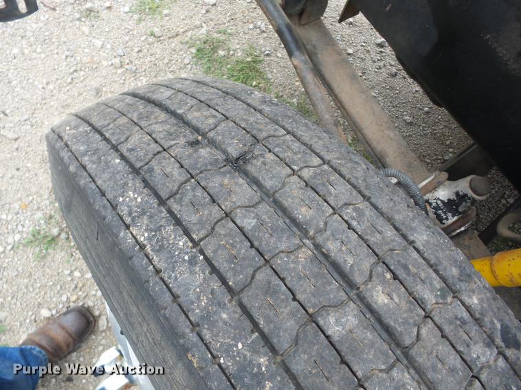 image for item K6362 1997 Freightliner Century Class semi truck