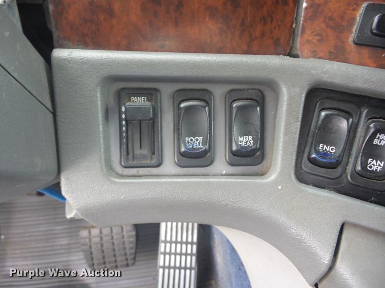 image for item K6362 1997 Freightliner Century Class semi truck