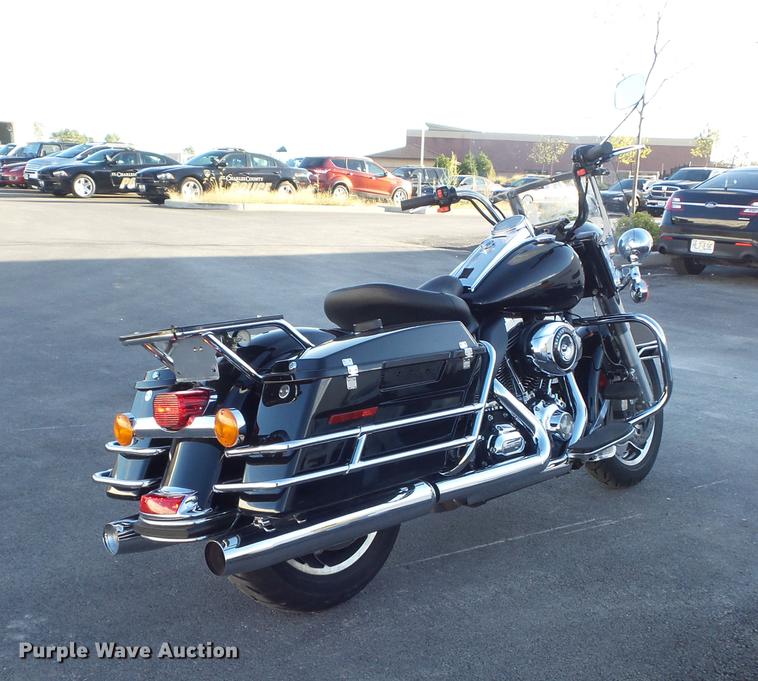 image for item CC9650 2010 Harley Davidson Road King Police motorcycle