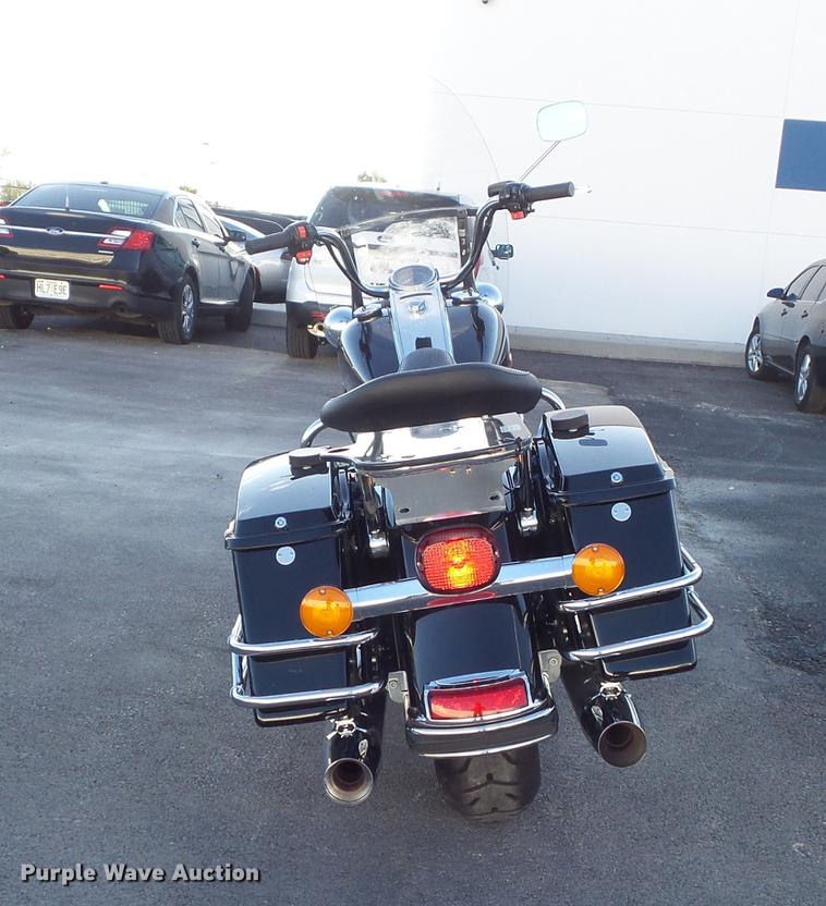 image for item CC9650 2010 Harley Davidson Road King Police motorcycle