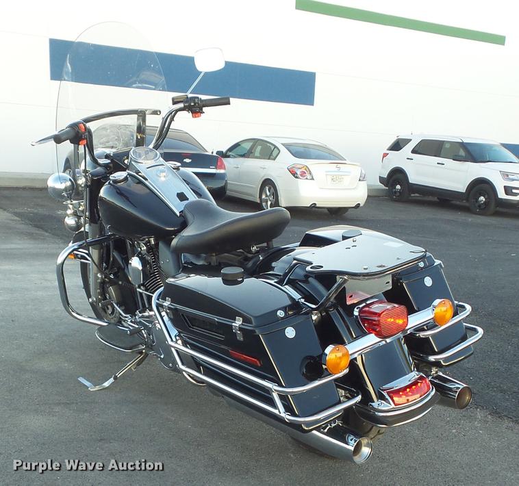 image for item CC9650 2010 Harley Davidson Road King Police motorcycle