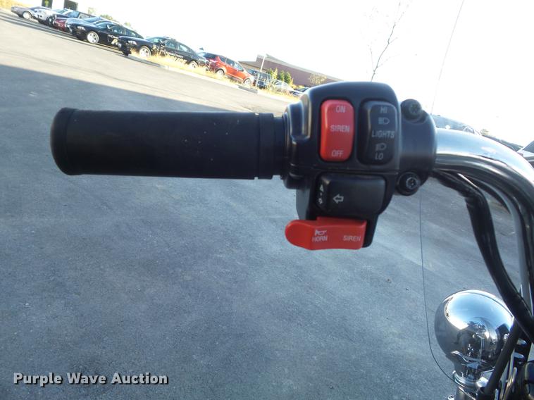 image for item CC9650 2010 Harley Davidson Road King Police motorcycle