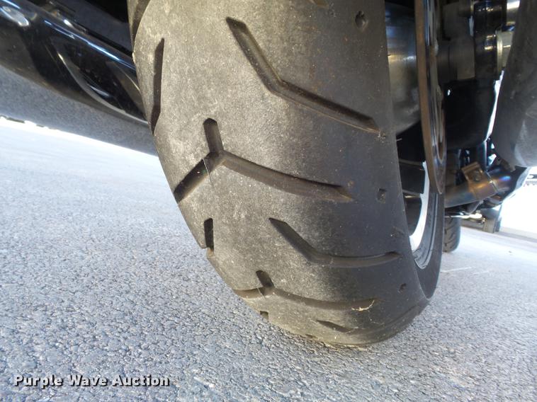 image for item CC9650 2010 Harley Davidson Road King Police motorcycle