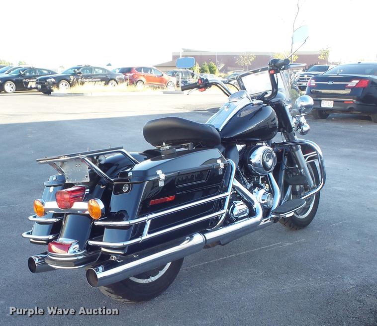 image for item CC9651 2010 Harley Davidson Road King Police motorcycle