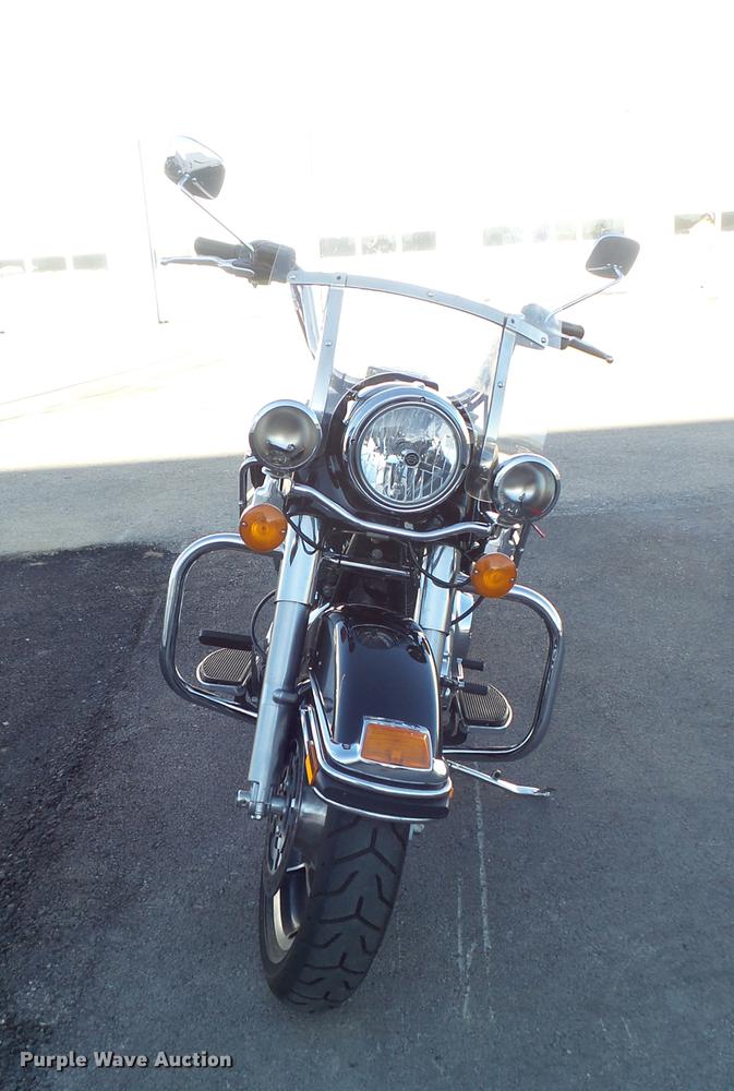 image for item CC9652 2012 Harley Davidson Road King Police motorcycle