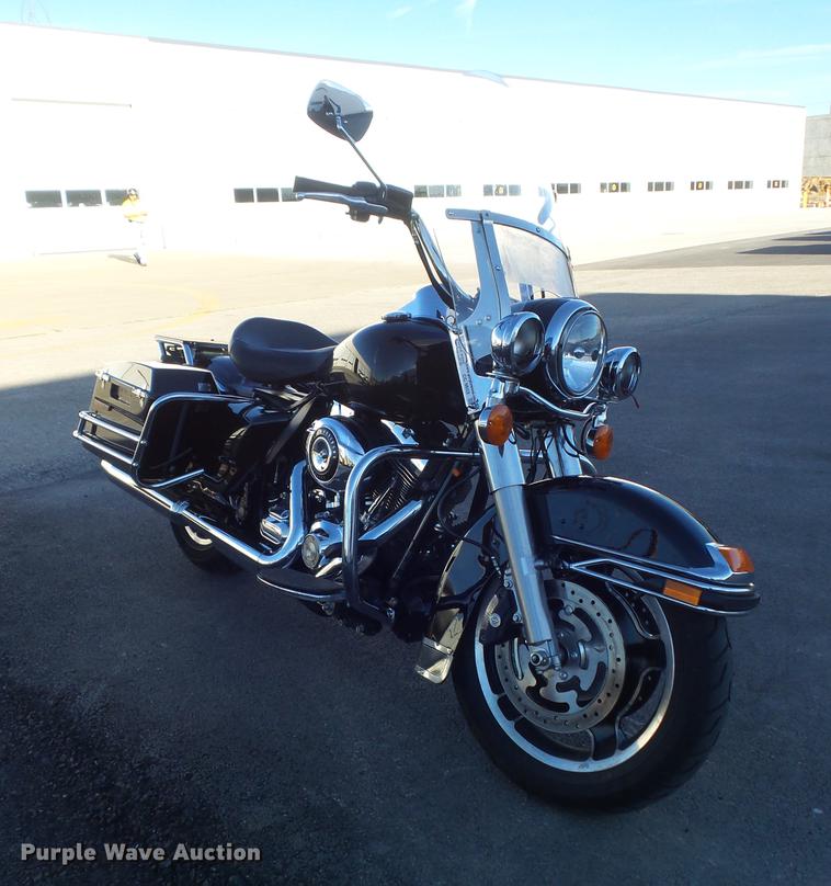 image for item CC9652 2012 Harley Davidson Road King Police motorcycle
