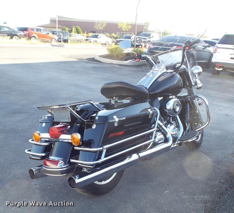 image for item CC9652 2012 Harley Davidson Road King Police motorcycle