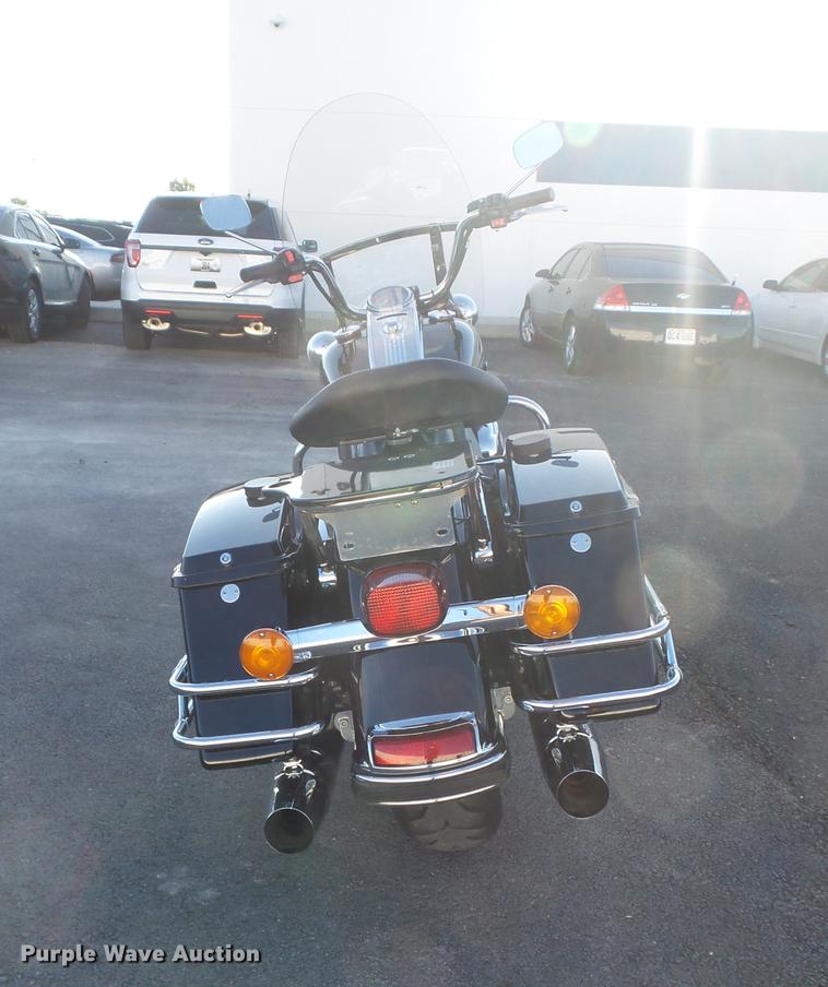 image for item CC9652 2012 Harley Davidson Road King Police motorcycle