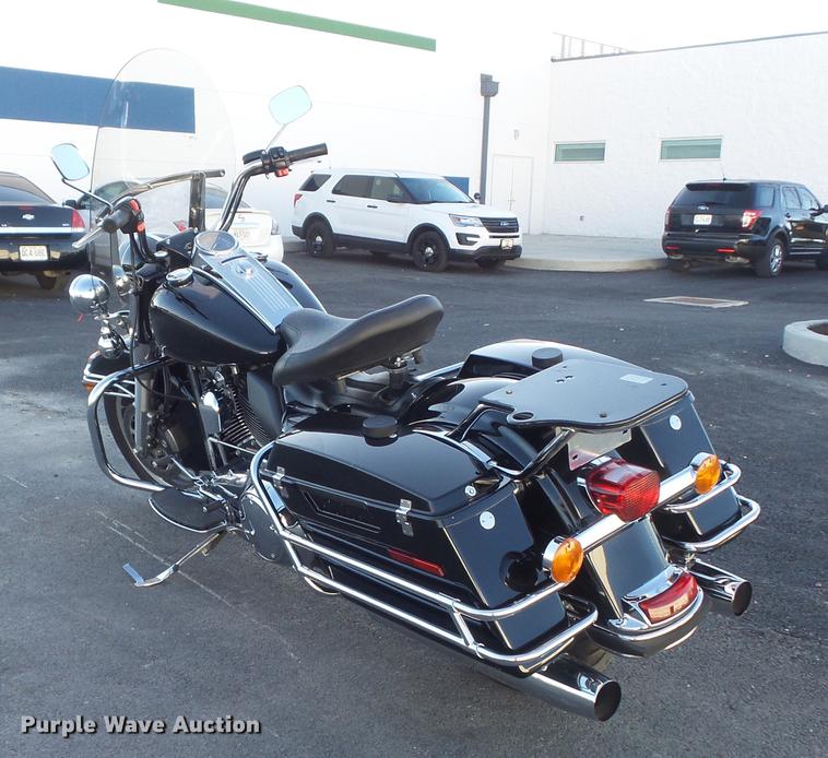 image for item CC9652 2012 Harley Davidson Road King Police motorcycle