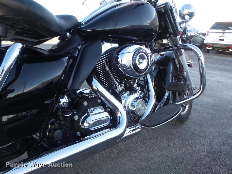 image for item CC9652 2012 Harley Davidson Road King Police motorcycle