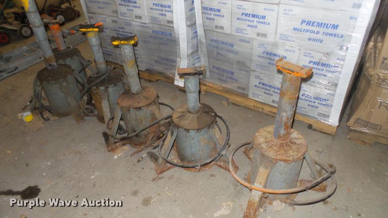 image for item DA1246 (6) shop jacks