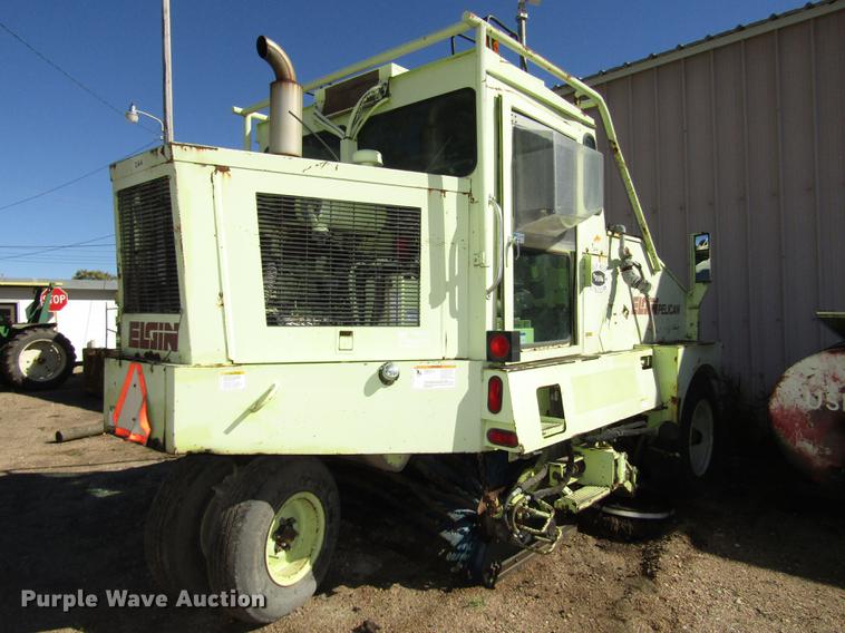 image for item DA3188 1996 Elgin Pelican Series P street sweeper