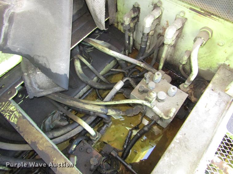 image for item DA3188 1996 Elgin Pelican Series P street sweeper