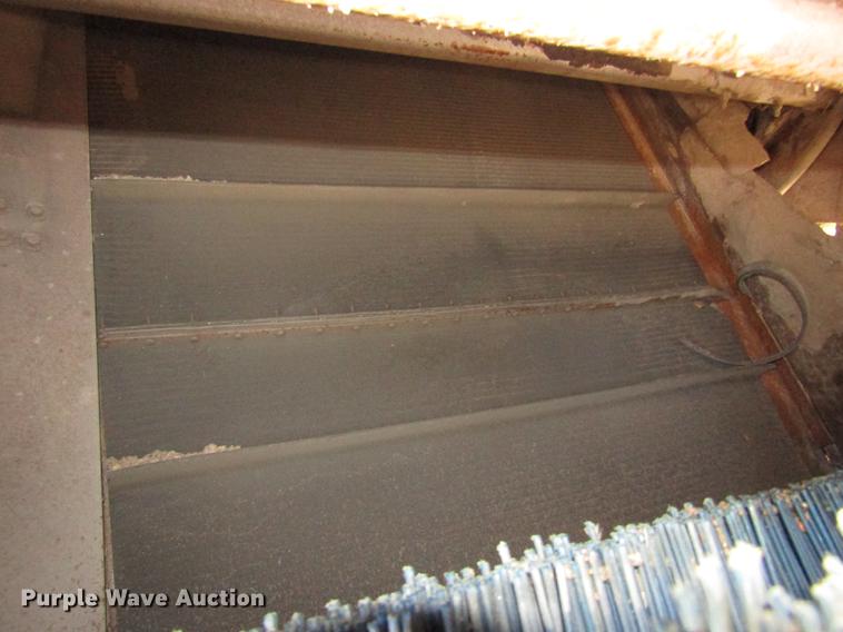 image for item DA3188 1996 Elgin Pelican Series P street sweeper