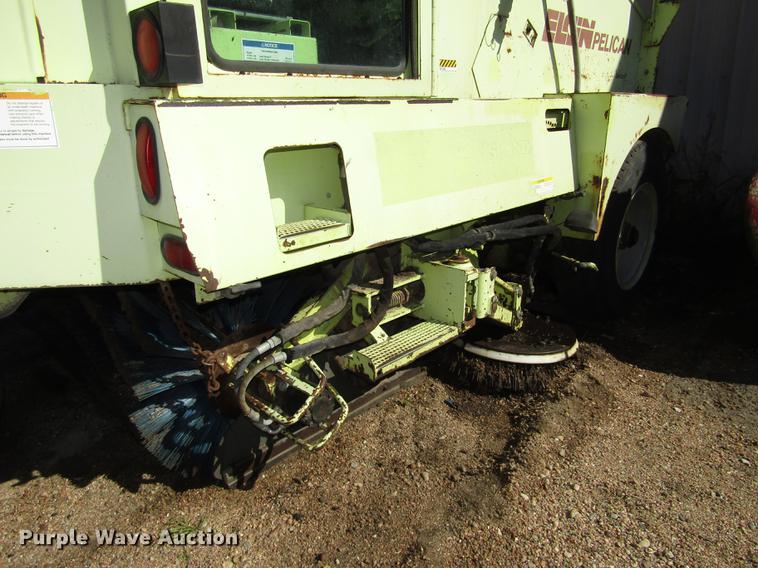 image for item DA3188 1996 Elgin Pelican Series P street sweeper