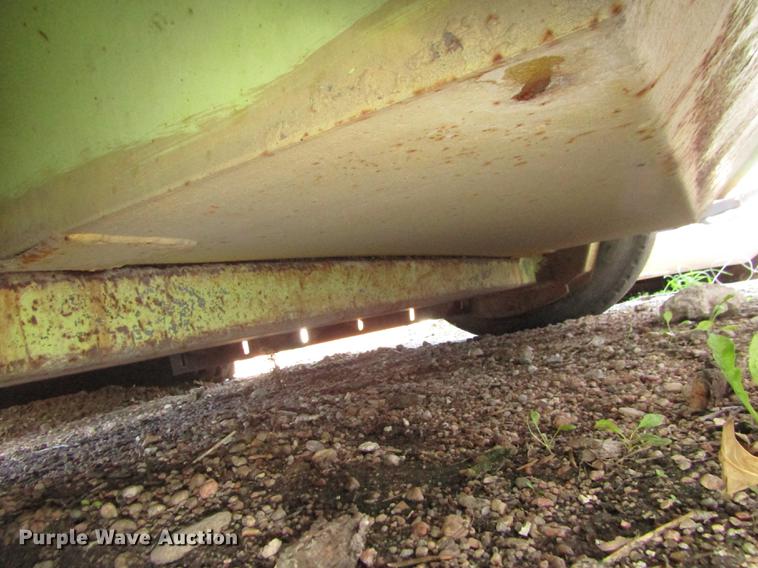 image for item DA3188 1996 Elgin Pelican Series P street sweeper