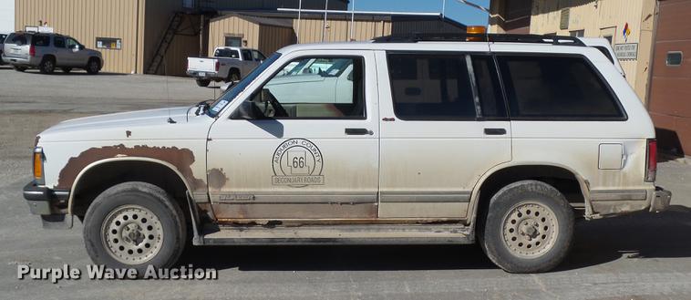 image for item DA7000 1994 Chevrolet S10 Blazer SUV