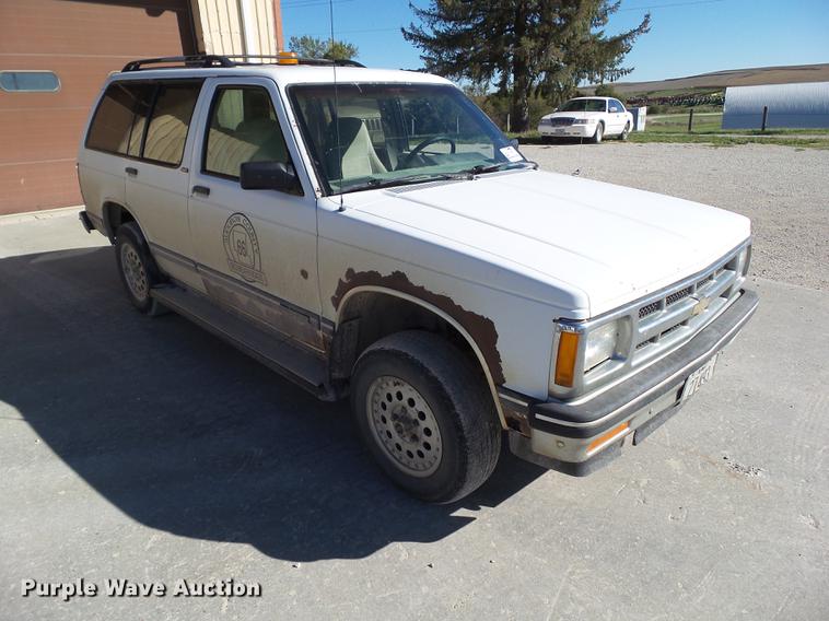 image for item DA7000 1994 Chevrolet S10 Blazer SUV