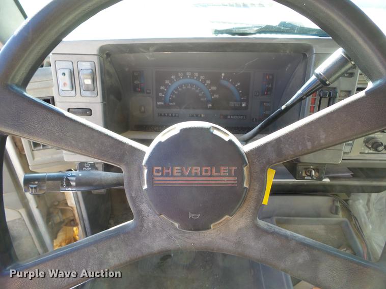 image for item DA7000 1994 Chevrolet S10 Blazer SUV