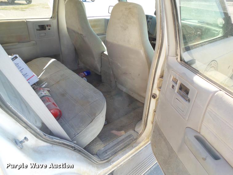 image for item DA7000 1994 Chevrolet S10 Blazer SUV