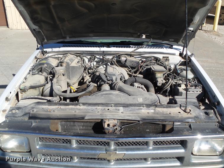 image for item DA7000 1994 Chevrolet S10 Blazer SUV
