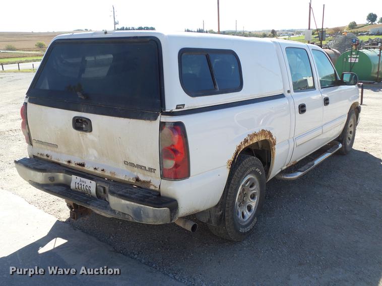 image for item DA7001 2005 Chevrolet Silverado 1500 Crew Cab pickup truck