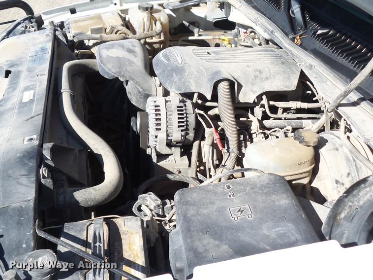 image for item DA7001 2005 Chevrolet Silverado 1500 Crew Cab pickup truck