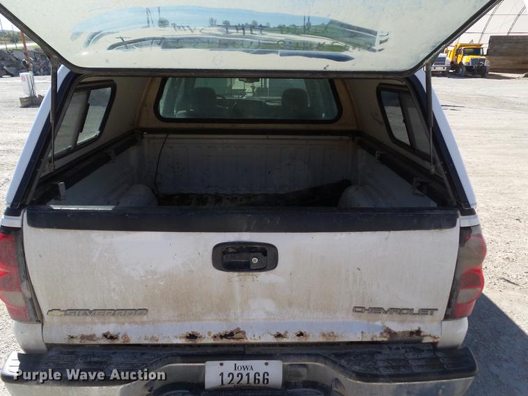 image for item DA7001 2005 Chevrolet Silverado 1500 Crew Cab pickup truck