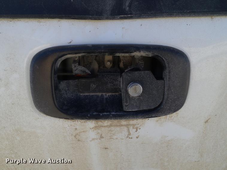 image for item DA7001 2005 Chevrolet Silverado 1500 Crew Cab pickup truck