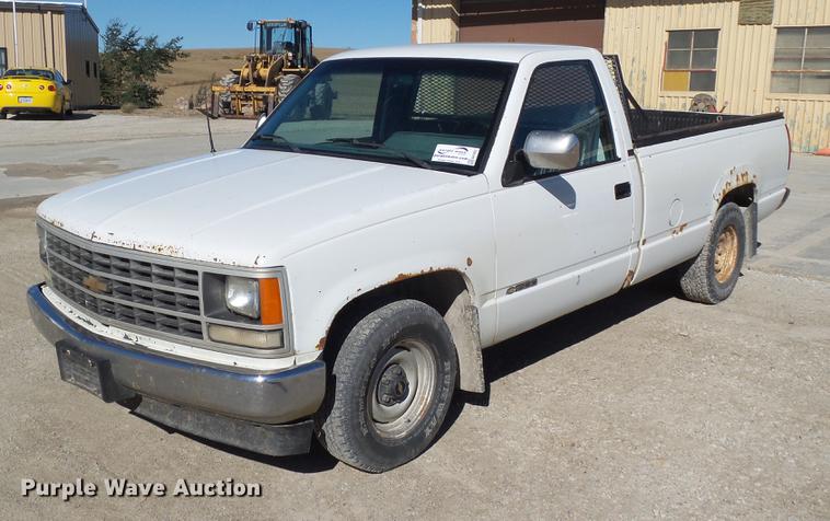 image for item DA7002 1991 Chevrolet 1500 pickup truck