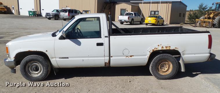 image for item DA7002 1991 Chevrolet 1500 pickup truck