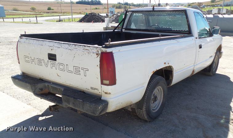 image for item DA7002 1991 Chevrolet 1500 pickup truck